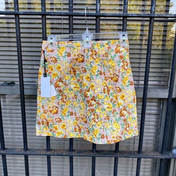 ASTR The Label NWT Women’s Floral Side Slit Mini Skirt Size XS - Picture 5 of 11